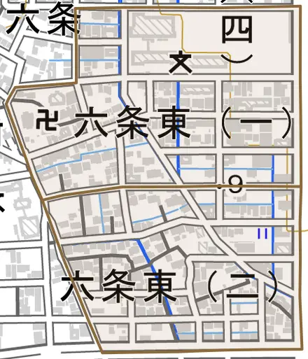 六条東とその周辺の地図。町の範囲を重ねている