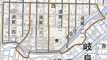 須賀とその周辺の地図。町の範囲を重ねている