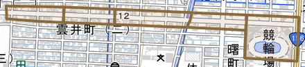 東栄町とその周辺の地図。町の範囲を重ねている
