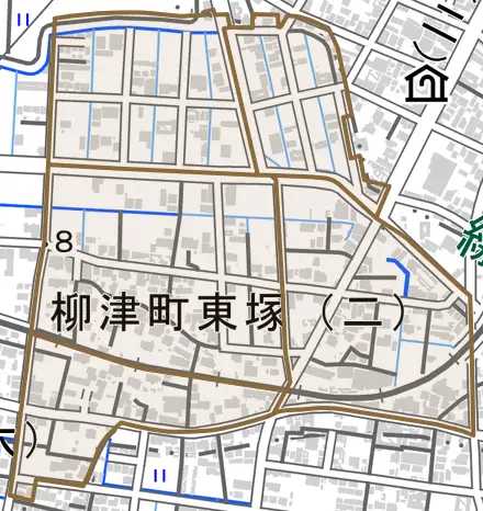 柳津町東塚とその周辺の地図。町の範囲を重ねている