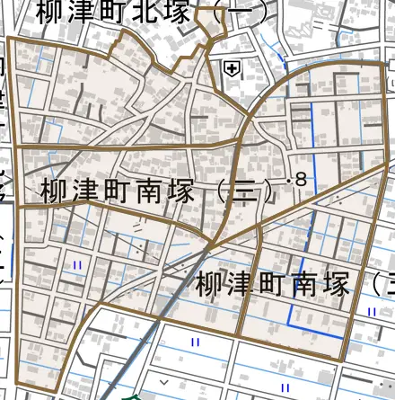 柳津町南塚とその周辺の地図。町の範囲を重ねている