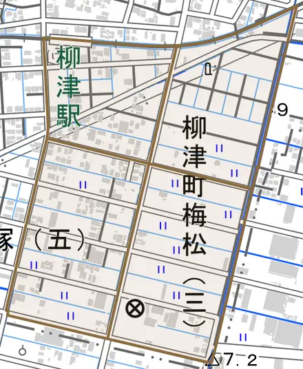 柳津町梅松とその周辺の地図。町の範囲を重ねている