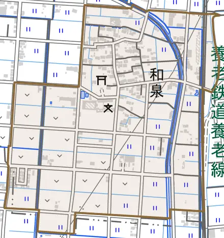 大字和泉とその周辺の地図。町の範囲を重ねている