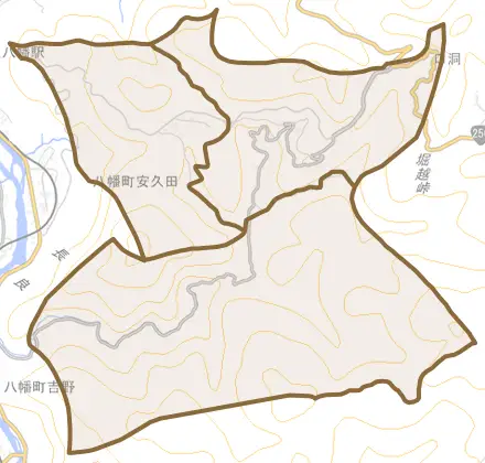 八幡町安久田とその周辺の地図。町の範囲を重ねている