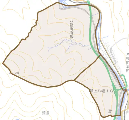 八幡町有坂とその周辺の地図。町の範囲を重ねている