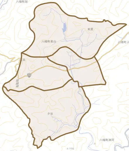 八幡町美山とその周辺の地図。町の範囲を重ねている