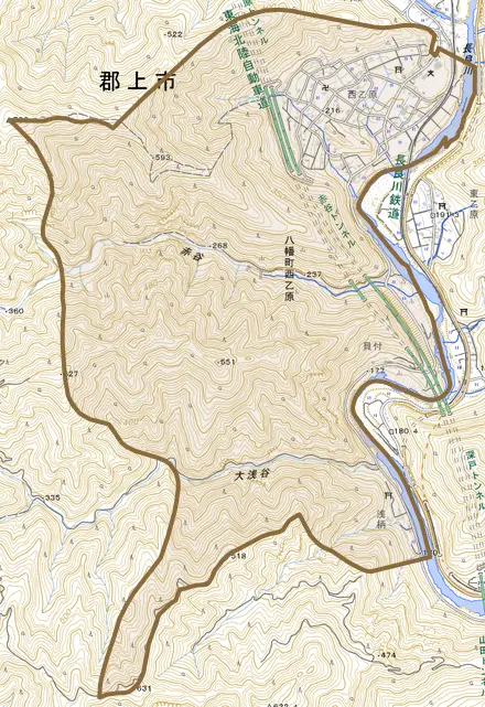 八幡町西乙原とその周辺の地図。町の範囲を重ねている