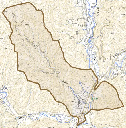 明宝大谷とその周辺の地図。町の範囲を重ねている