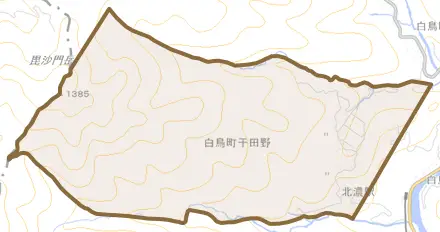 白鳥町干田野とその周辺の地図。町の範囲を重ねている