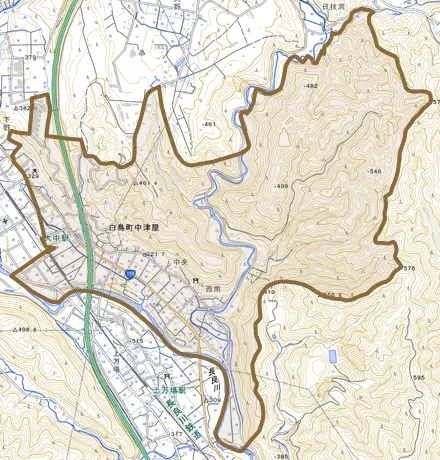 白鳥町中津屋とその周辺の地図。町の範囲を重ねている