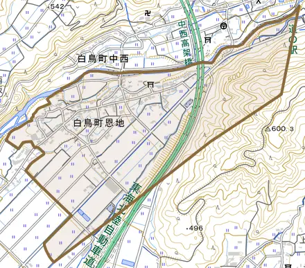 白鳥町恩地とその周辺の地図。町の範囲を重ねている