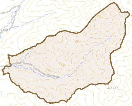 白鳥町六ノ里とその周辺の地図。町の範囲を重ねている