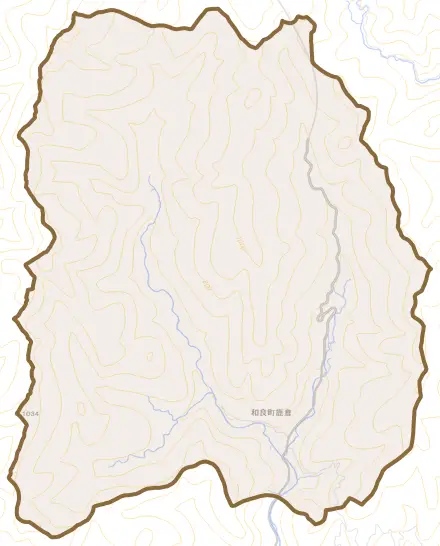 和良町鹿倉とその周辺の地図。町の範囲を重ねている