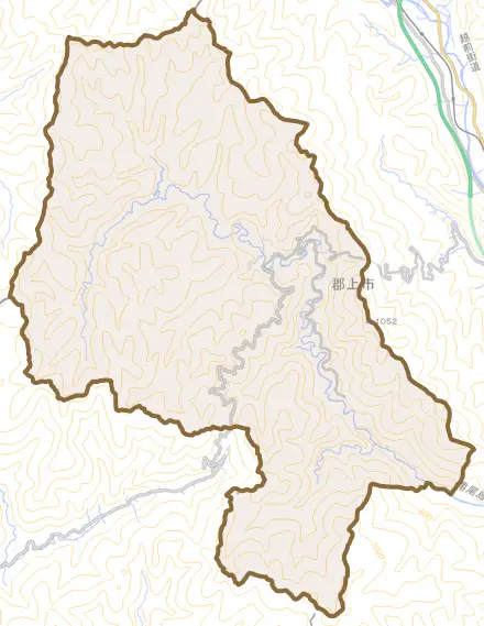 大和町内ヶ谷とその周辺の地図。町の範囲を重ねている