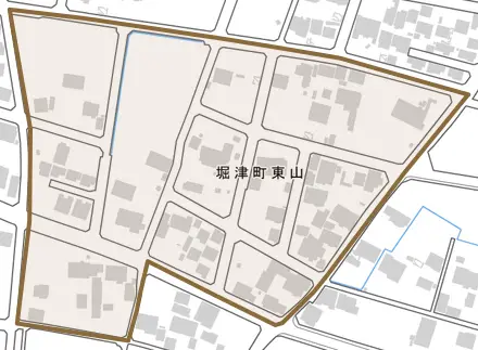 堀津町東山とその周辺の地図。町の範囲を重ねている