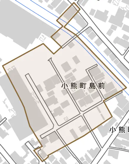 小熊町島前とその周辺の地図。町の範囲を重ねている