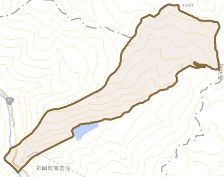 神岡町杉山とその周辺の地図。町の範囲を重ねている