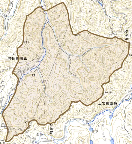 神岡町巣山とその周辺の地図。町の範囲を重ねている