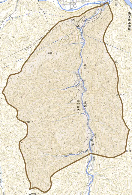 河合町大谷とその周辺の地図。町の範囲を重ねている