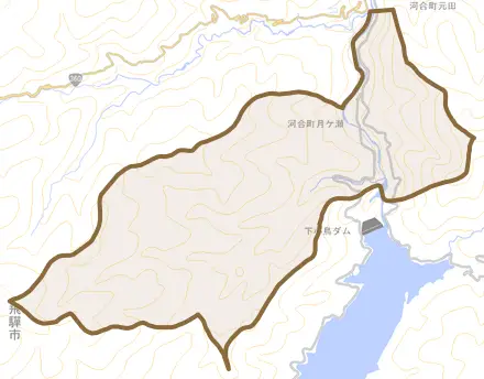 河合町月ケ瀬とその周辺の地図。町の範囲を重ねている