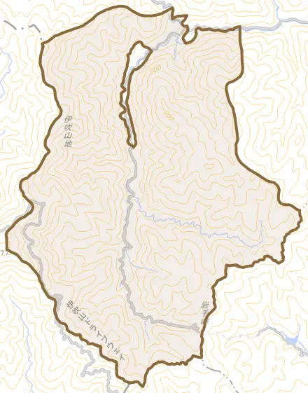 春日川合とその周辺の地図。町の範囲を重ねている
