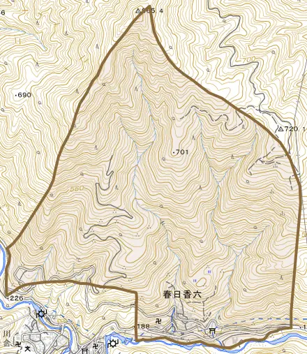 春日香六とその周辺の地図。町の範囲を重ねている