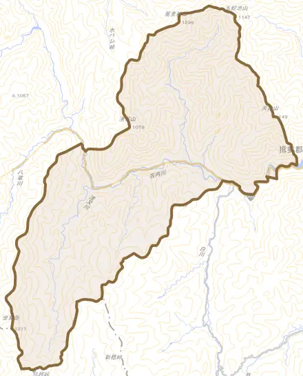 坂内広瀬とその周辺の地図。町の範囲を重ねている