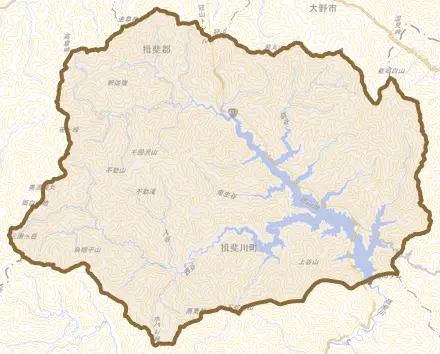 徳山とその周辺の地図。町の範囲を重ねている