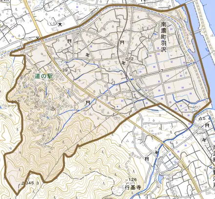 南濃町羽沢とその周辺の地図。町の範囲を重ねている