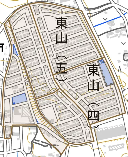 東山とその周辺の地図。町の範囲を重ねている