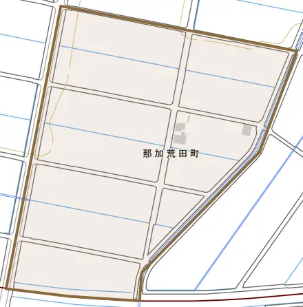 那加荒田町とその周辺の地図。町の範囲を重ねている