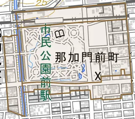 那加門前町とその周辺の地図。町の範囲を重ねている