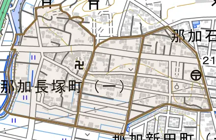 那加長塚町とその周辺の地図。町の範囲を重ねている