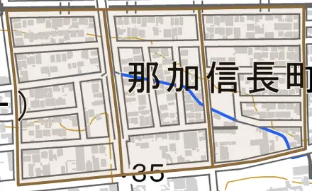 那加信長町とその周辺の地図。町の範囲を重ねている