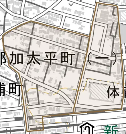 那加太平町とその周辺の地図。町の範囲を重ねている