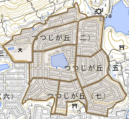 つつじが丘とその周辺の地図。町の範囲を重ねている