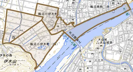 鵜沼小伊木町とその周辺の地図。町の範囲を重ねている