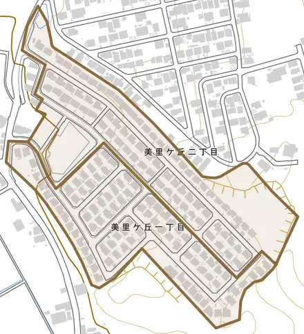 美里ケ丘とその周辺の地図。町の範囲を重ねている