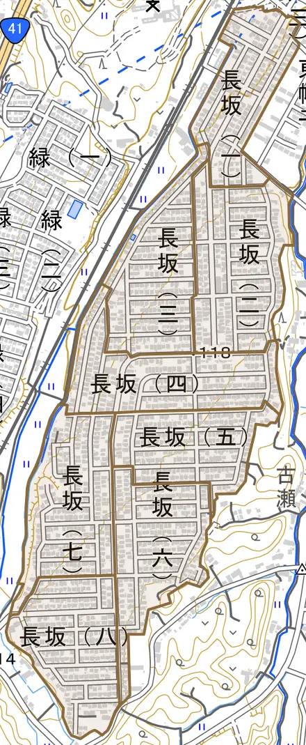 長坂とその周辺の地図。町の範囲を重ねている