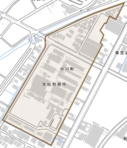 中川町とその周辺の地図。町の範囲を重ねている