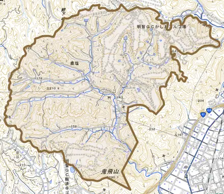 鹿塩とその周辺の地図。町の範囲を重ねている