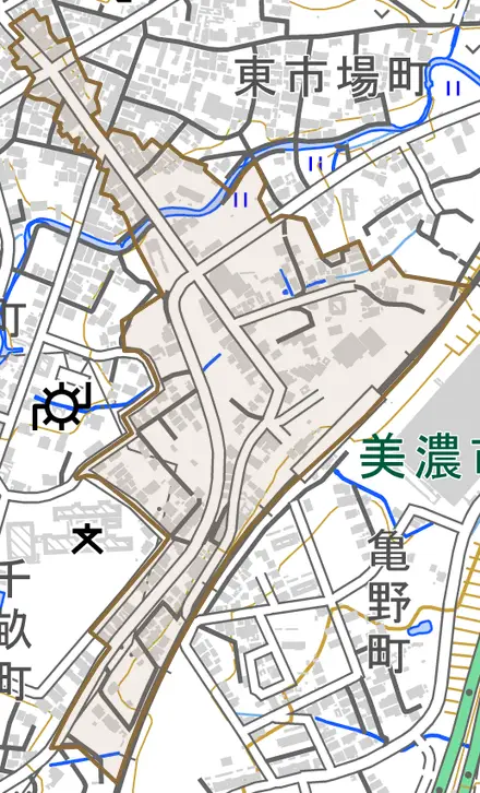 広岡町とその周辺の地図。町の範囲を重ねている