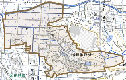 蜂屋町伊瀬とその周辺の地図。町の範囲を重ねている