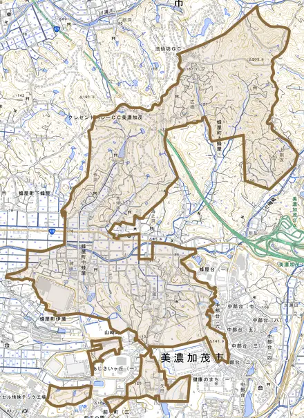 蜂屋町中蜂屋とその周辺の地図。町の範囲を重ねている