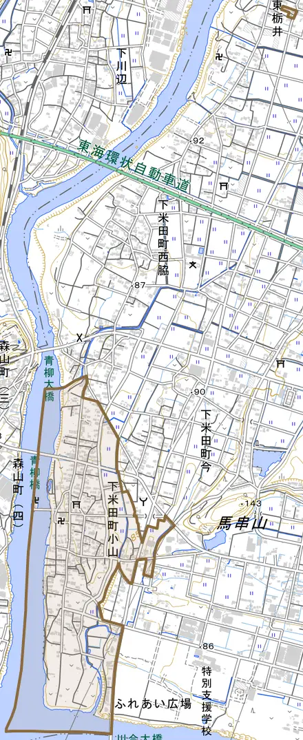 下米田町小山とその周辺の地図。町の範囲を重ねている