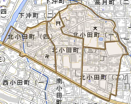 北小田町とその周辺の地図。町の範囲を重ねている
