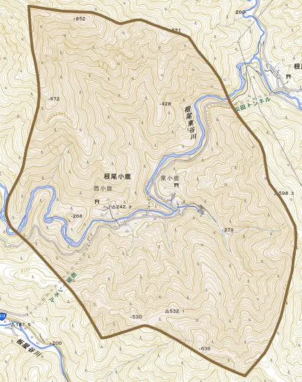 根尾小鹿とその周辺の地図。町の範囲を重ねている