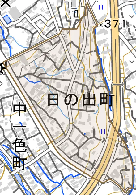 日の出町とその周辺の地図。町の範囲を重ねている