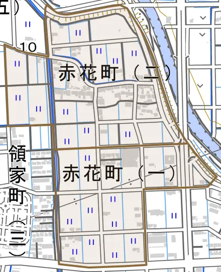 赤花町とその周辺の地図。町の範囲を重ねている