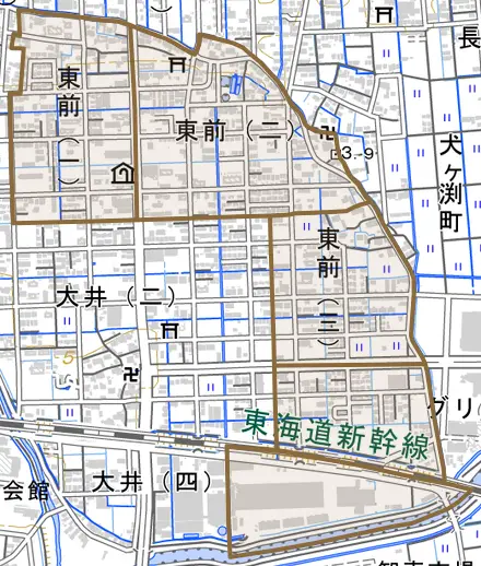東前とその周辺の地図。町の範囲を重ねている